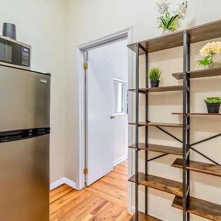 2 Bedroom Hidden Upscale Oasis Ню Йорк Екстериор снимка